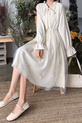 Elegantes, süßes Midikleid aus langärmligem Netzstoff
